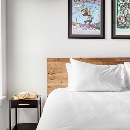 Melody By Avantstay Peloton Included Sleek Home Austin Bagian luar foto