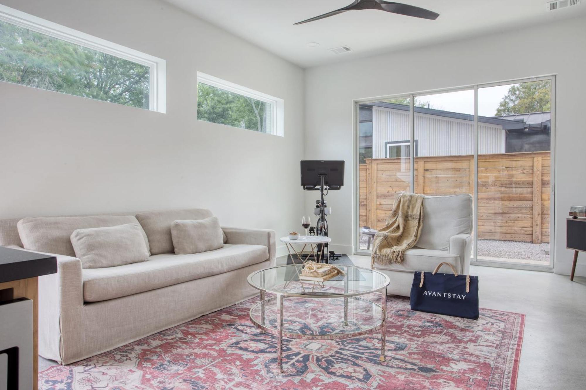 Melody By Avantstay Peloton Included Sleek Home Austin Bagian luar foto