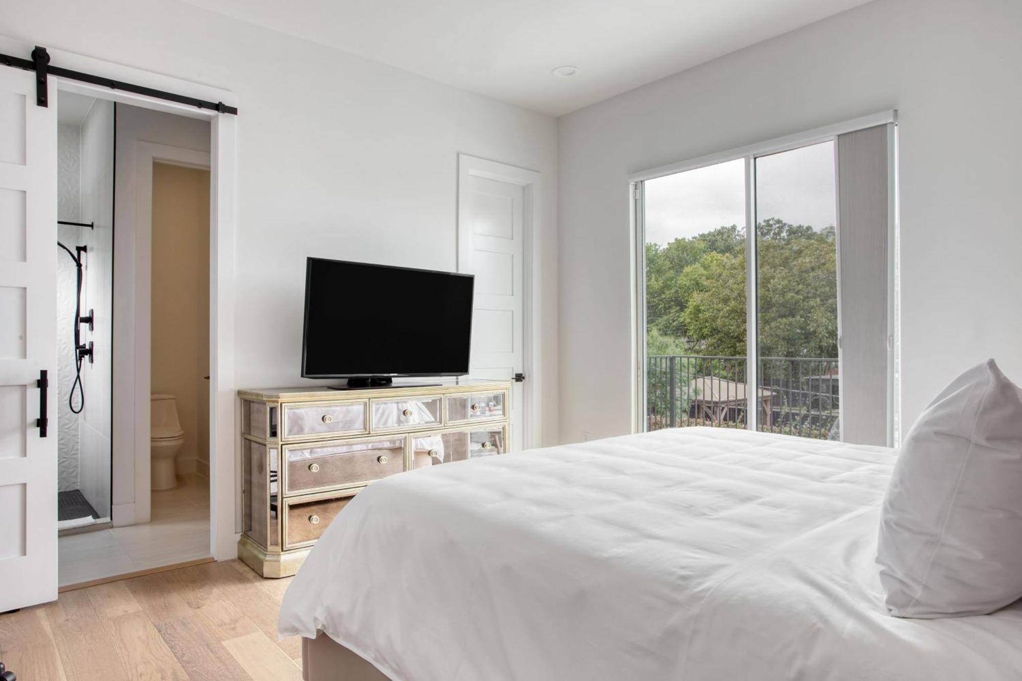 Melody By Avantstay Peloton Included Sleek Home Austin Bagian luar foto